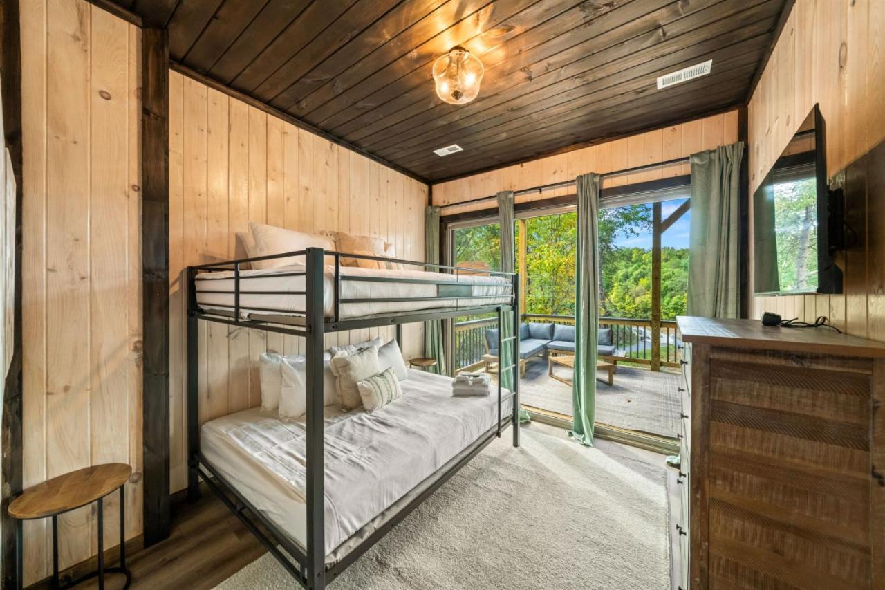 Cozy Cove Retreat W Lake View Hot Tub Firepit Dandridge Exterior foto