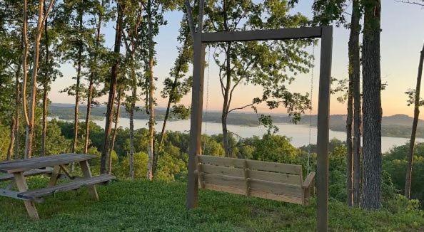 Cozy Cove Retreat W Lake View Hot Tub Firepit Dandridge Exterior foto